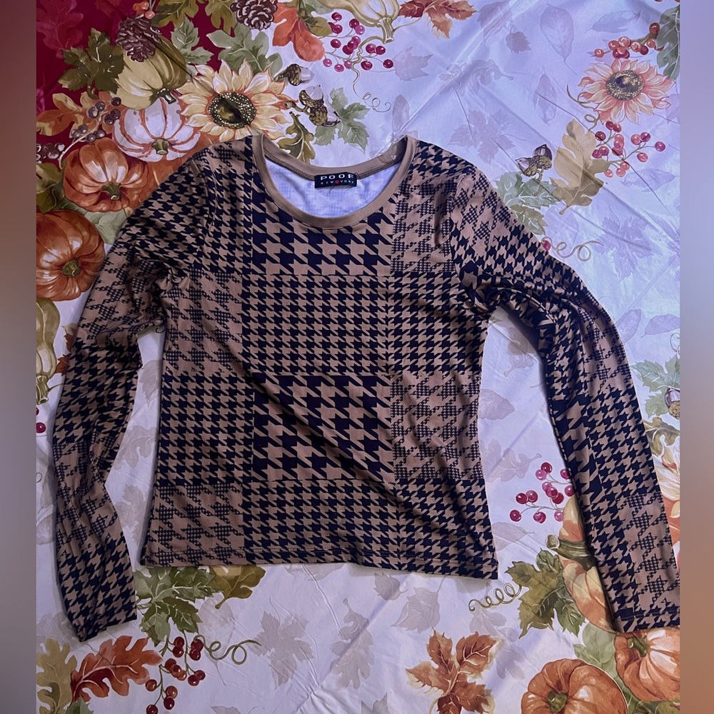 WOMENS SMALL TAN AND BLACK LONG SLEEVE SHIRT NWOT